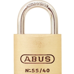 PADLOCK MARINE BRASS 1.50 CHR SHACKLE CARDED 1 PKG