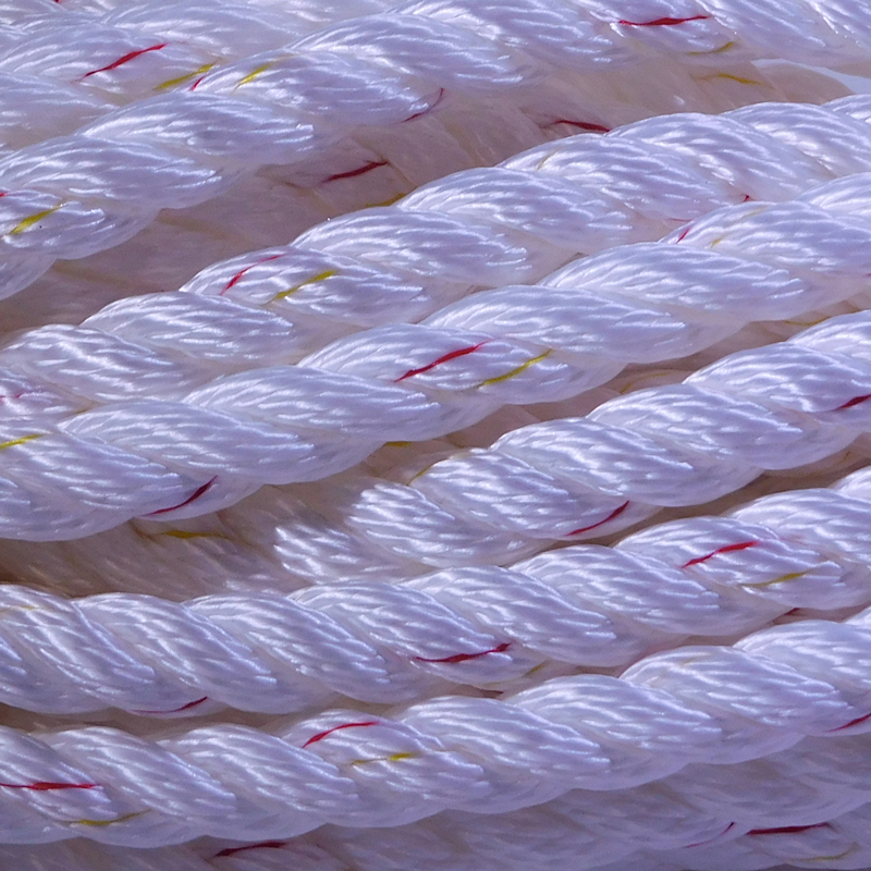 ROPE NYLON 3 STRAND WHITE 5/8"X30'