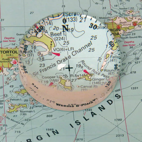 CRYSTAL MAGNIFIER 4X WITH COMPASS ROSE.