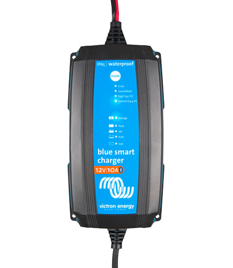 BLUE SMART IP65 CHARGER 12/10 120V