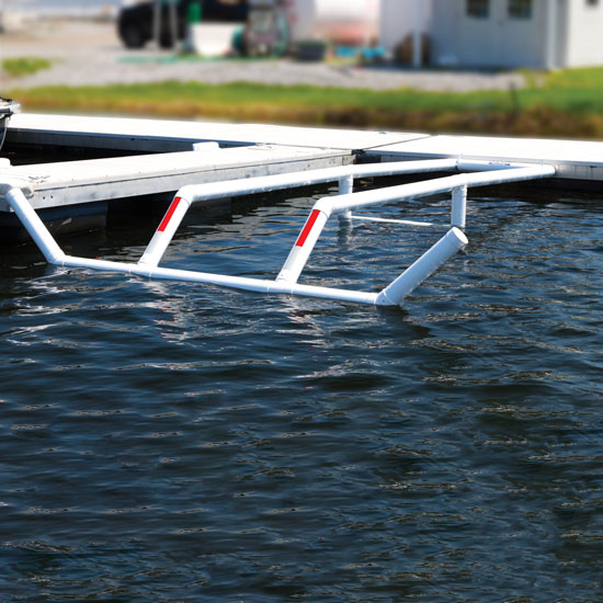 DOCKED TRITOON PONTOON DOCKING SYSTEM