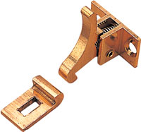 SEA DOG LATCH ELBOW BRASS 1-1/8" X 1-5/16" PAIR